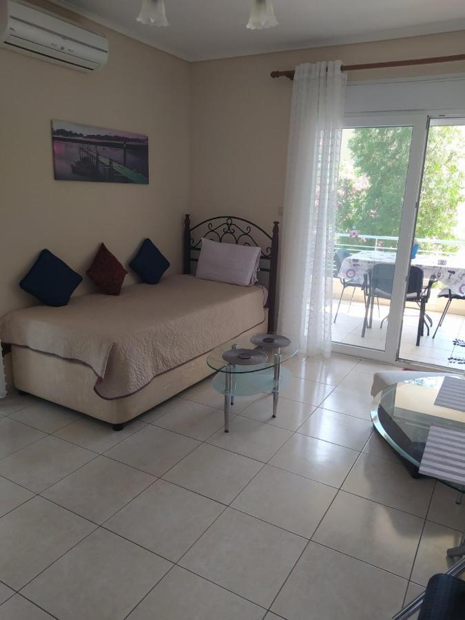 Sunny Family Apartment Nea Iraklitsa ภายนอก รูปภาพ